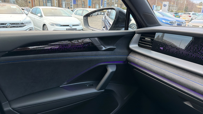 Volkswagen Tayron 1.5 TSI eHybrid 272 R-Line 5dr DSG6 Estate